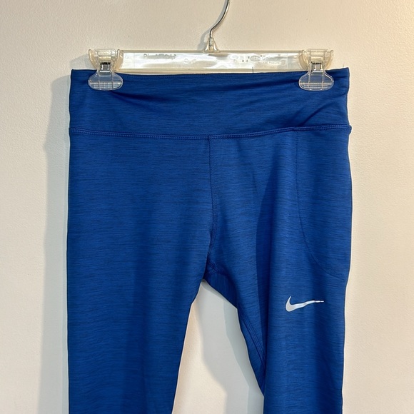 Nike brand women’s workout leggings 3/4 length size M blue color - Picture 4 of 6